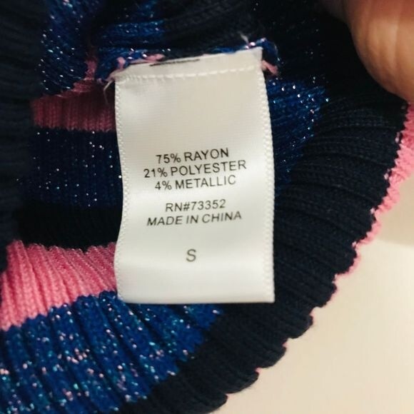 hooked up pink sweater  blue stripe long sleeve ribbed top size S - Picture 4 of 8